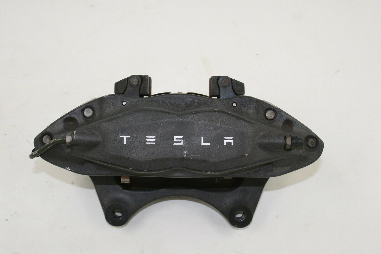 Tesla Model S (2012-2017) Oem Right Front Brembo Brake Caliper # 1003161-00-d
